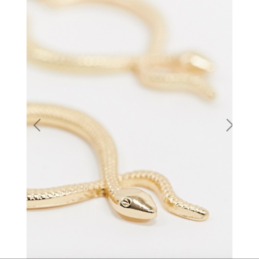 ASOS Hoop Earrings in Gold Tone - Picture 7 of 8